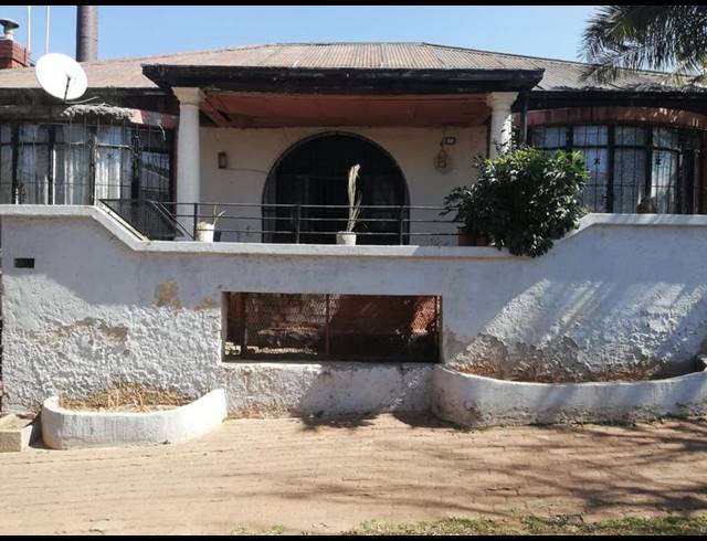 3 BEDROOM HOUSE FOR SALE IN MAYFAIR